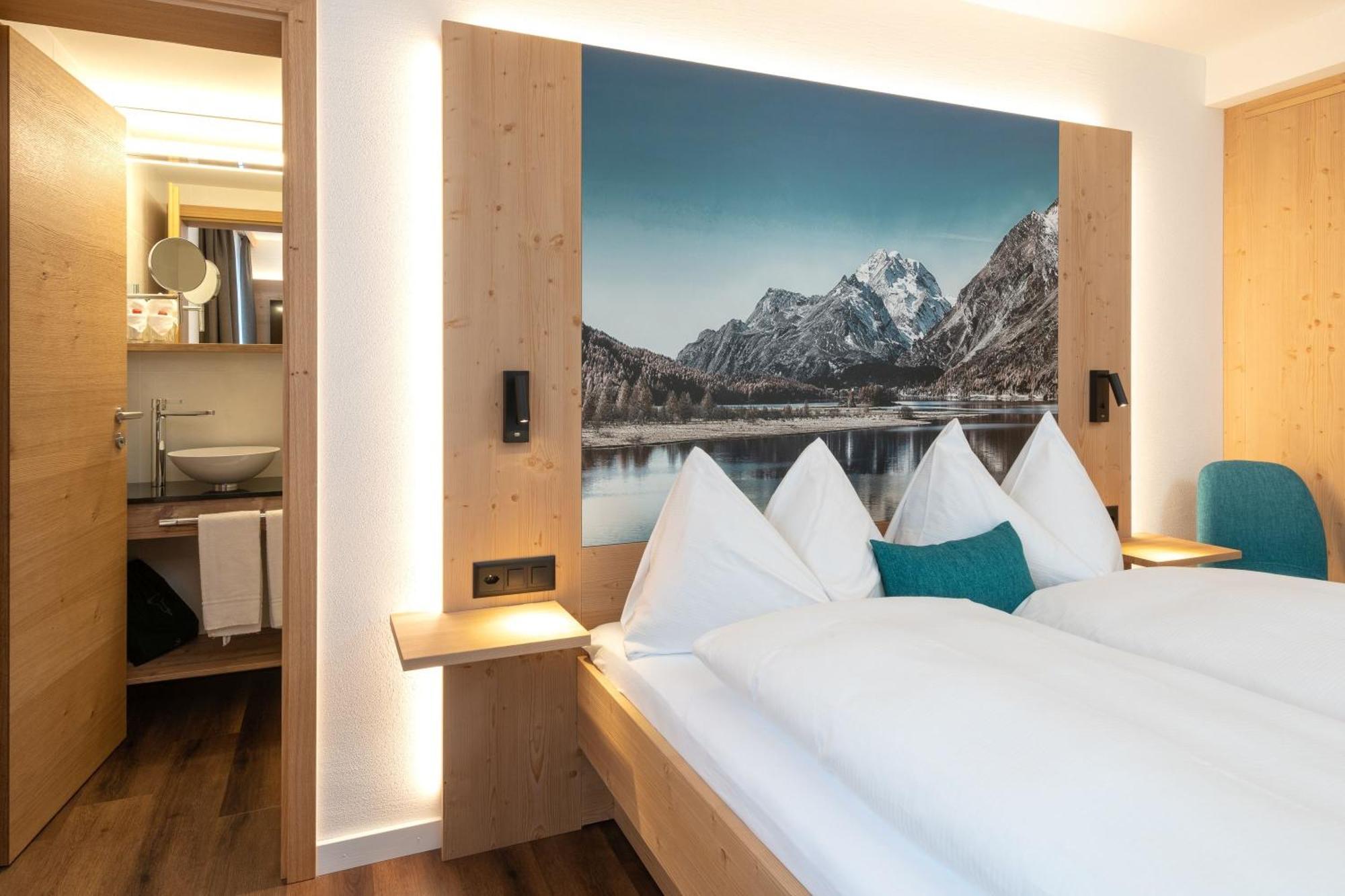 Berghotel Randolins St. Moritz Værelse billede